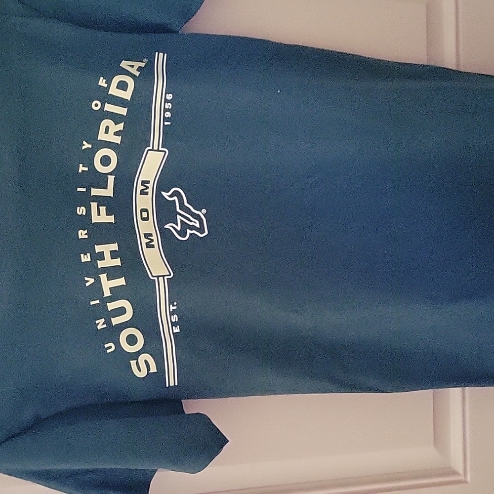 New without tag short sleeve University of South Florida shirt size Small
